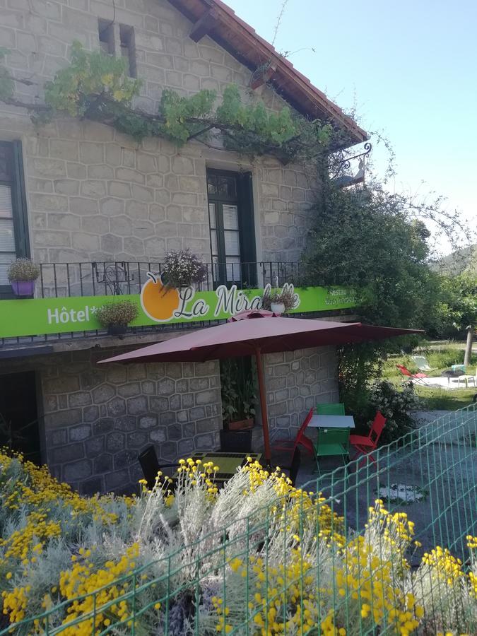 La Mirabelle-Casteil Country House Exterior foto